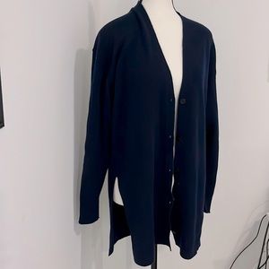 Theory wool and cashmere navy long cardigan with slits on side of body